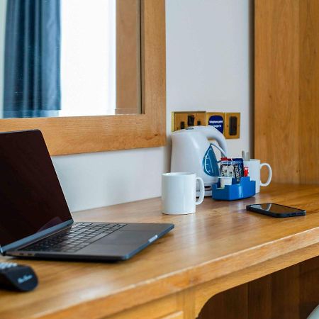 Ibis Budget Bromsgrove Eksteriør billede