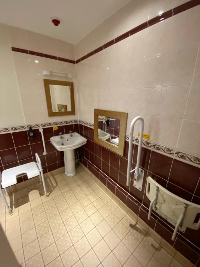 Ibis Budget Bromsgrove Eksteriør billede