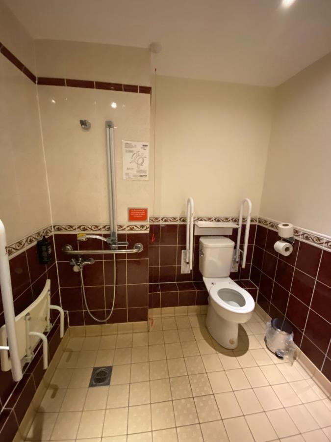 Ibis Budget Bromsgrove Eksteriør billede