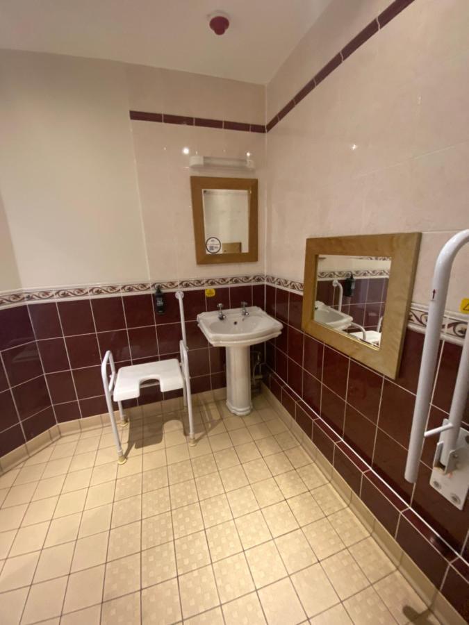 Ibis Budget Bromsgrove Eksteriør billede
