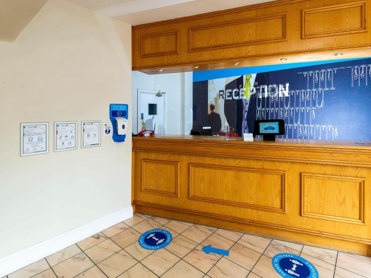 Ibis Budget Bromsgrove Eksteriør billede
